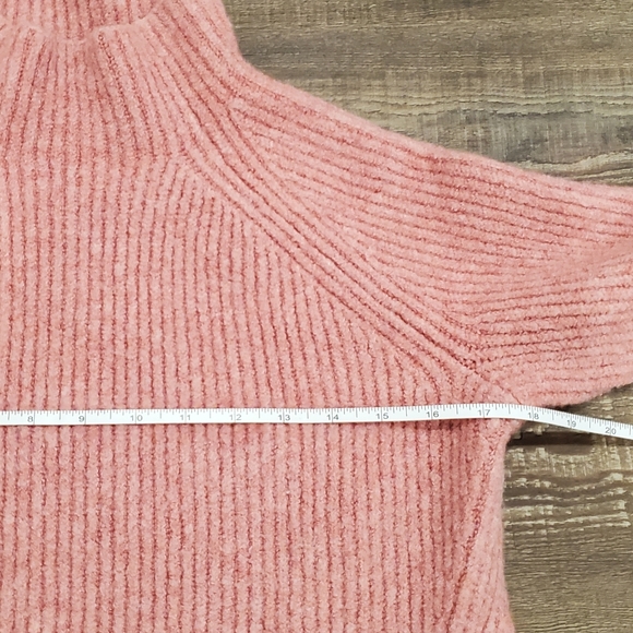 Madewell Northfield Mockneck Sweater in Pink size Medium - Picture 6 of 10